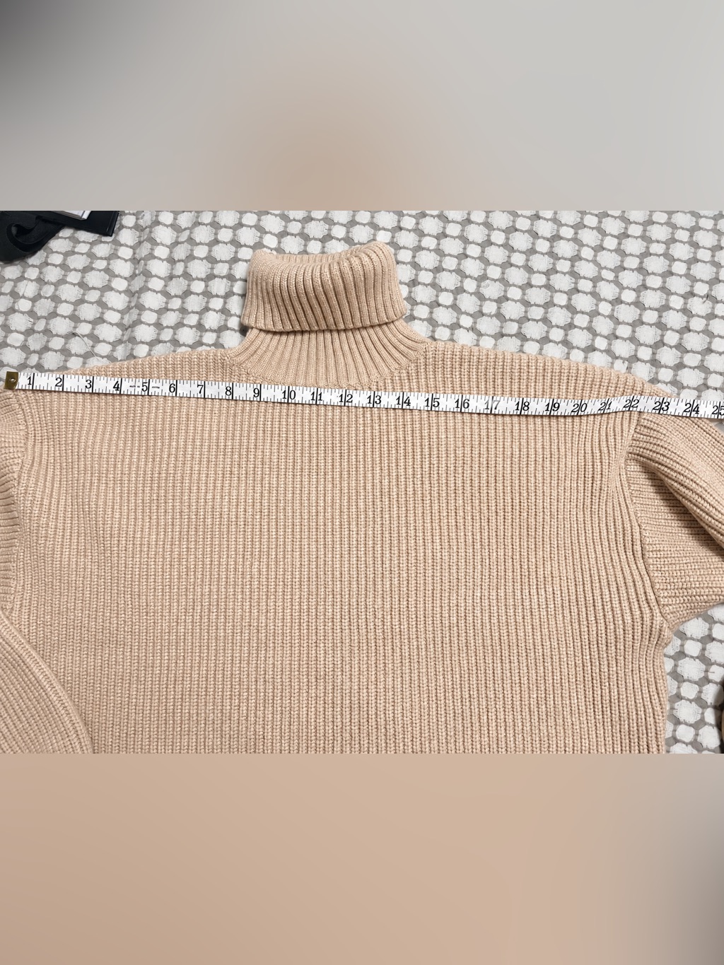 Good American Wheat Ribbed Cropped Chunky Turtleneck Sweater M Balloon Sleeve — image 5 of 6